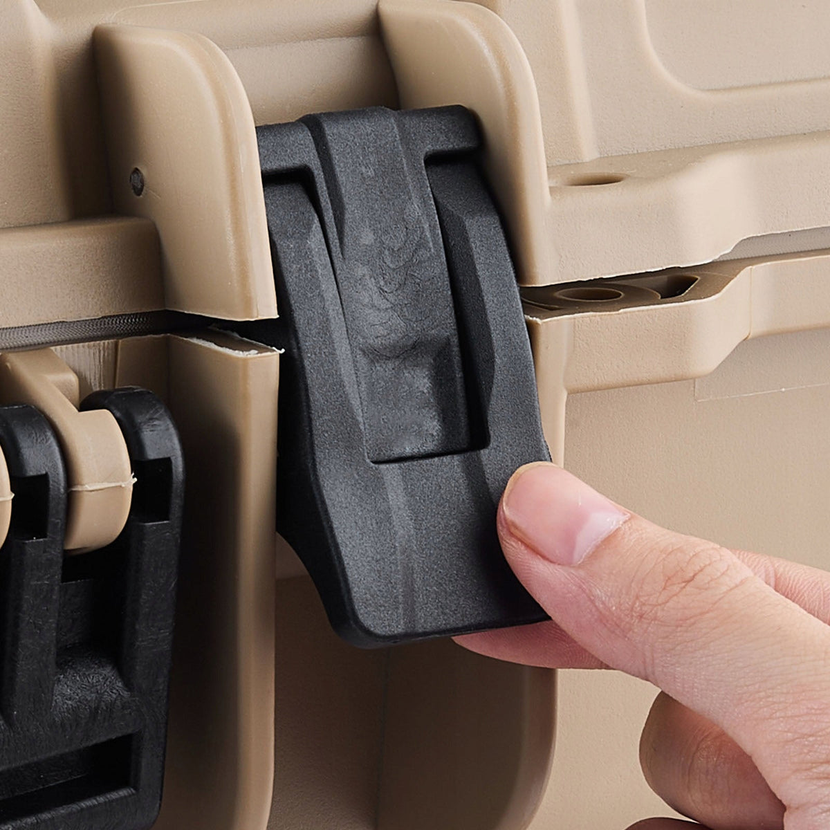 VEVOR HARD RIFLE CASE WITH KEY LOCK, WATERPROOF IP67, ROBUST