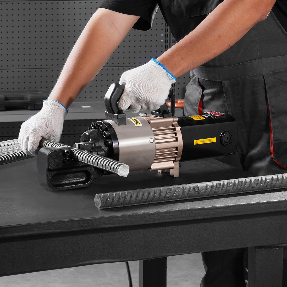 VEVOR 2000W 5-28MM ELECTRIC-HYDRAULIC REBAR CUTTER - ROBUST