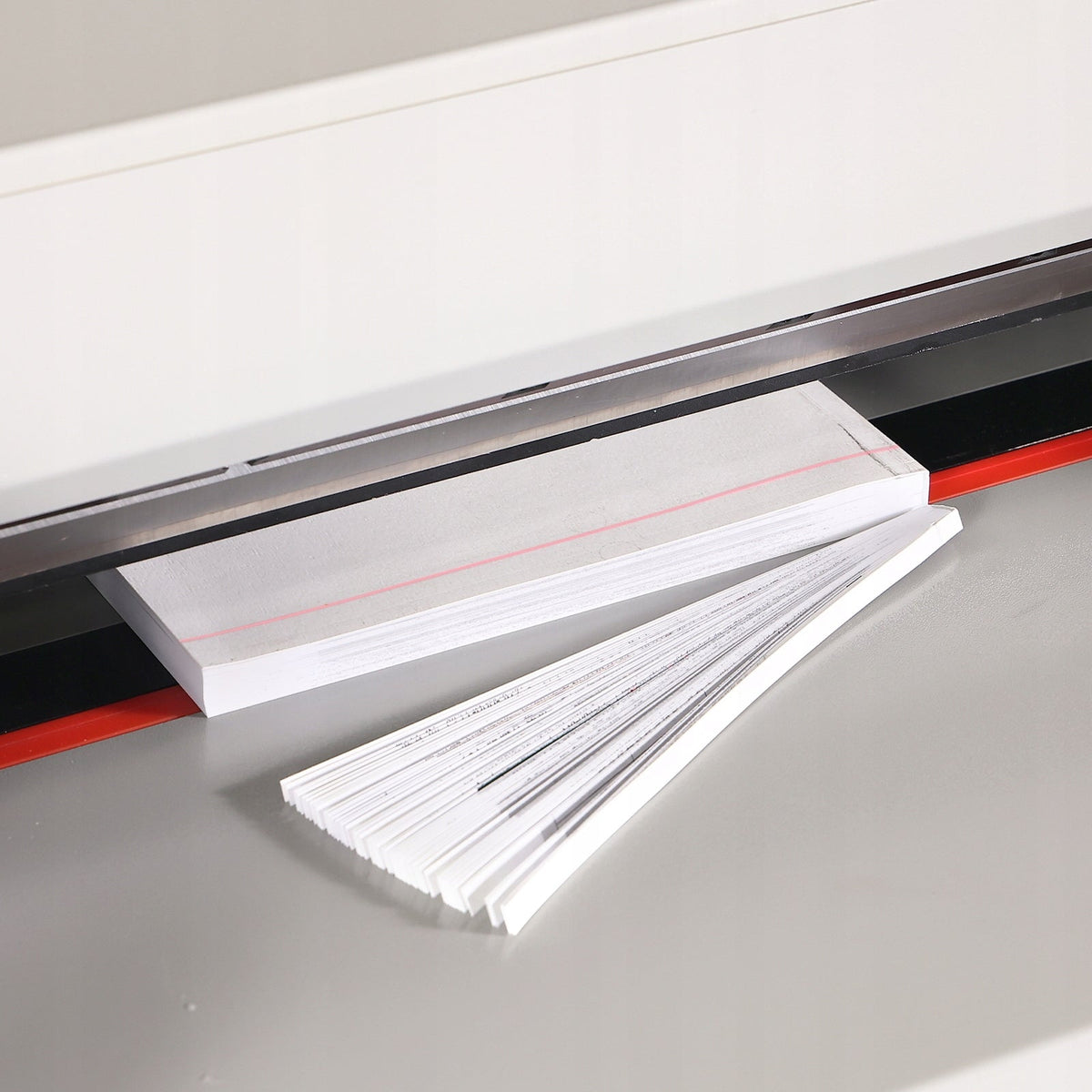 VEVOR 450MM 40MM LCD PREMIUM ELECTRO-HYDRAULIC PAPER CUTTER